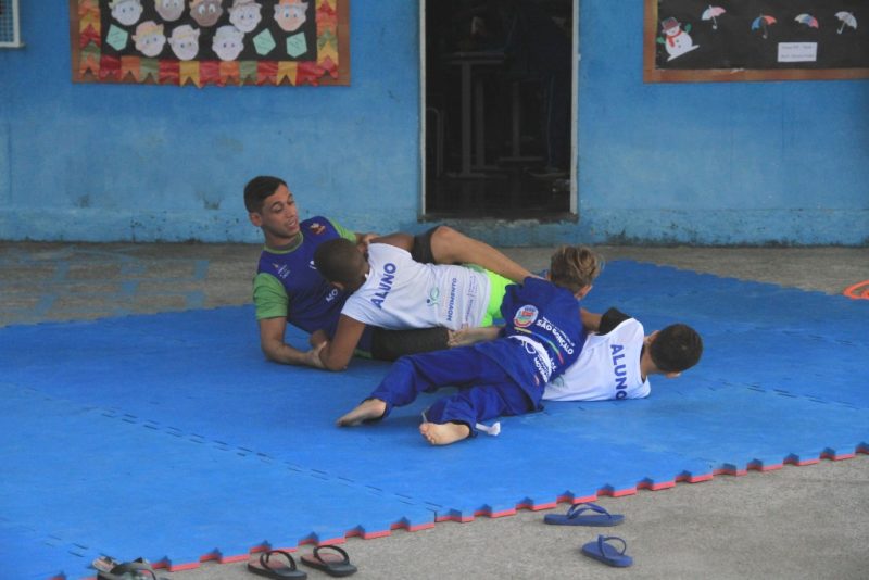 São Gonçalo oferece aulas de jiu-jítsu em 16 locais