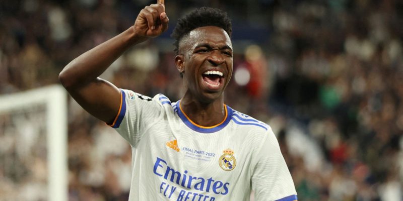 Vinicius, Casemiro e Fabinho são indicados a prêmio Bola de Ouro 2022