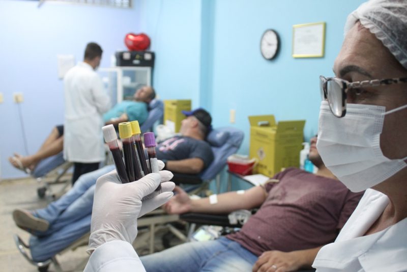 Profissionais da Saúde participam de campanha de doação de sangue