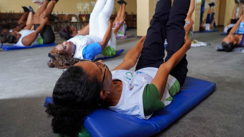 São Gonçalo em Movimento oferece aulas de alongamento