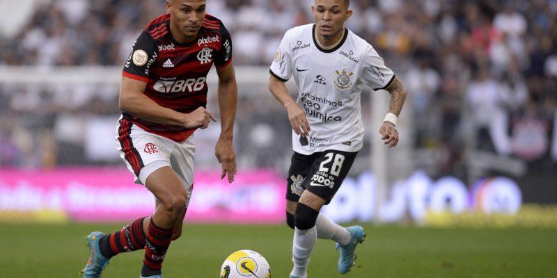 Corinthians x Flamengo abre quartas da Copa Libertadores nesta terça