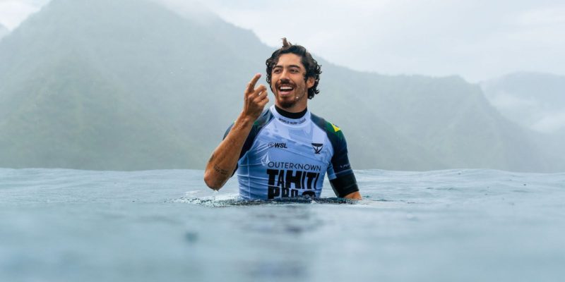 Yago Dora avança direto e manda Ítalo para a repescagem no Tahiti