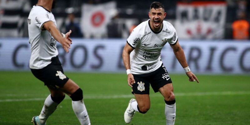 Copa do Brasil: Corinthians vence Fluminense e pega Flamengo na final