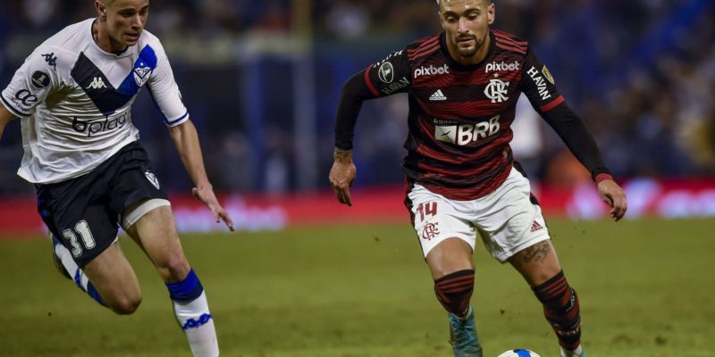 Libertadores: Flamengo defende vantagem sobre Vélez por vaga na final