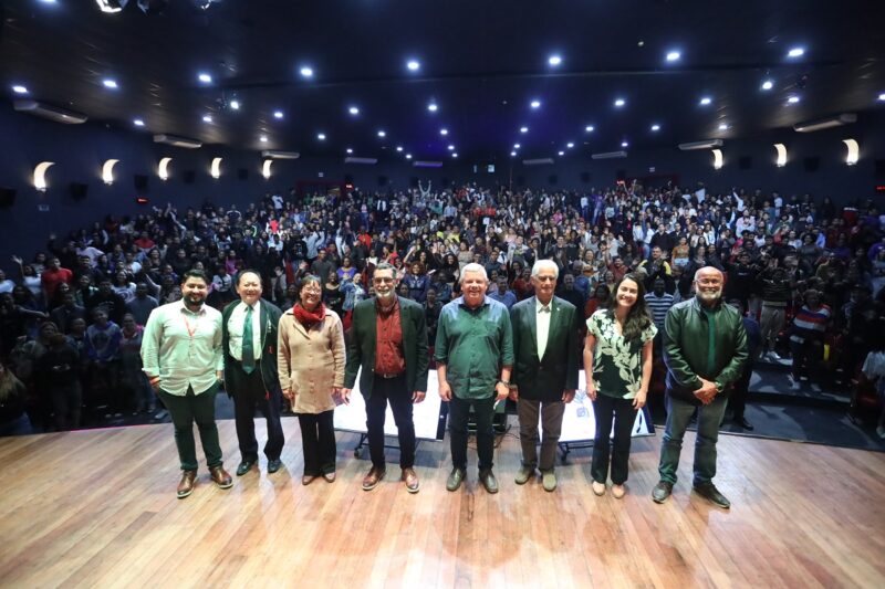 Aula inaugural do EcoSocial lota Sala Nelson Pereira dos Santos – Prefeitura Municipal de Niterói