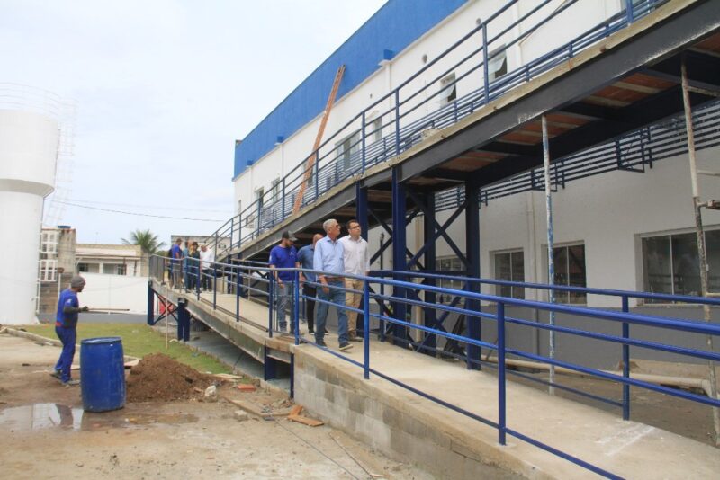 Prefeito visita obras do Restaurante do Povo e do Centro de Imagens