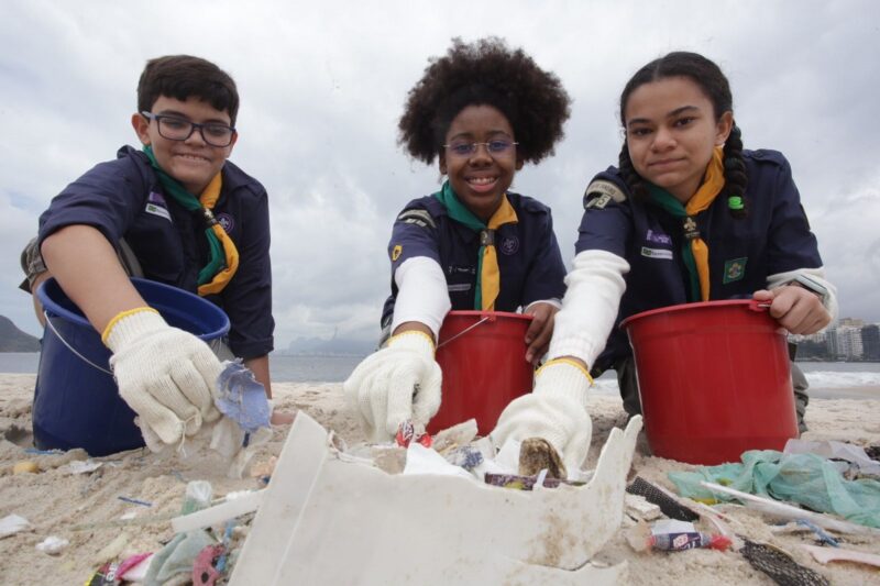 Atividades ambientais e educativas marcam o Clean Up Day em Niterói – Prefeitura Municipal de Niterói