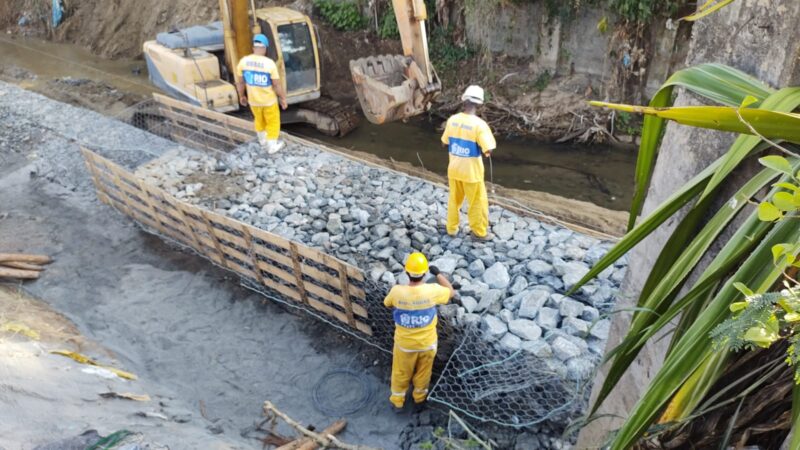 Doze rios da cidade são recuperados para melhorar o escoamento das chuvas e evitar alagamentos – Prefeitura da Cidade do Rio de Janeiro