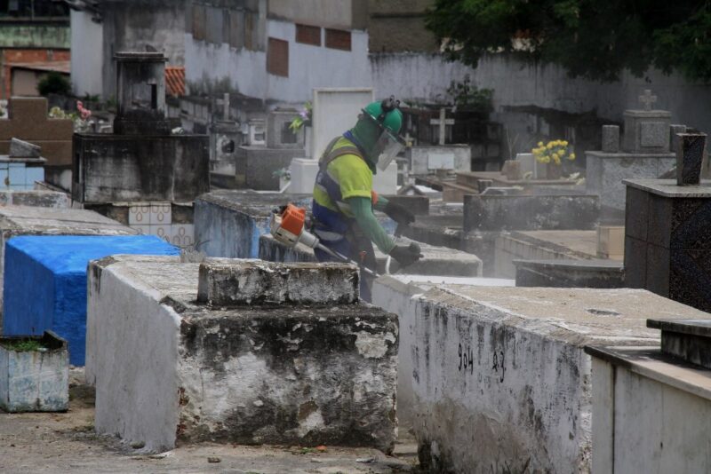 Prefeitura prepara cemitérios para o Dia de Finados