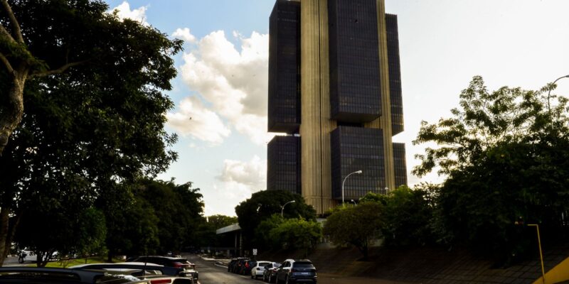 Copom define hoje a taxa básica de juros da economia, a Selic