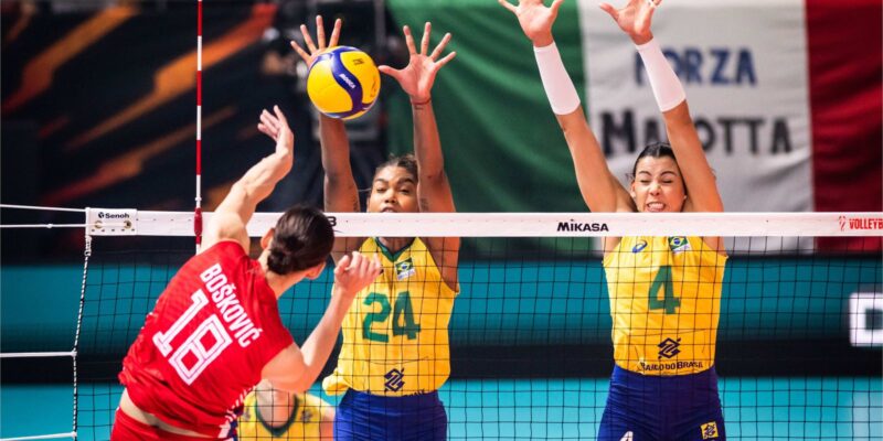 Brasil cai para Sérvia e fica com o vice no Mundial de vôlei feminino