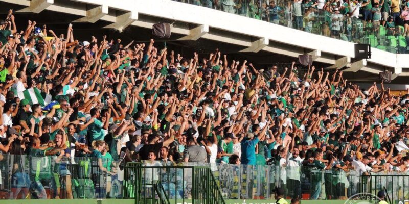 Polêmica sobre torcida única faz STJD suspender Goiás x Corinthians