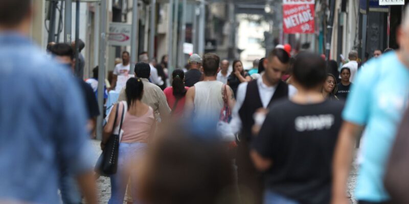 Covid-19: Brasil registra 9 mortes e 2.216 casos em 24 horas