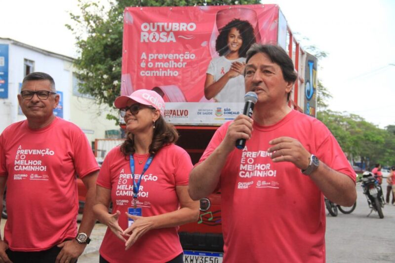 ‘Caminhada Rosa’ reúne mulheres em São Gonçalo