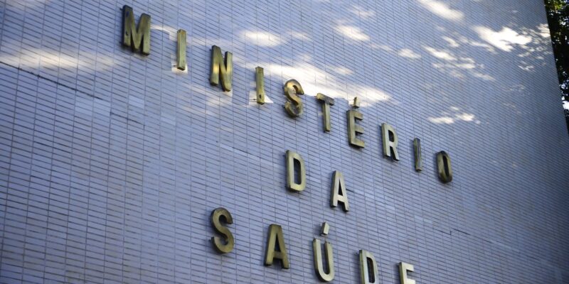 Saúde abre inscrições para curso de cuidados em caso de dor crônica