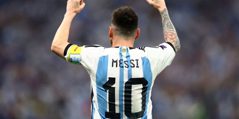Atenções da final se concentram no duelo dos camisas 10 Messi e Mbappé