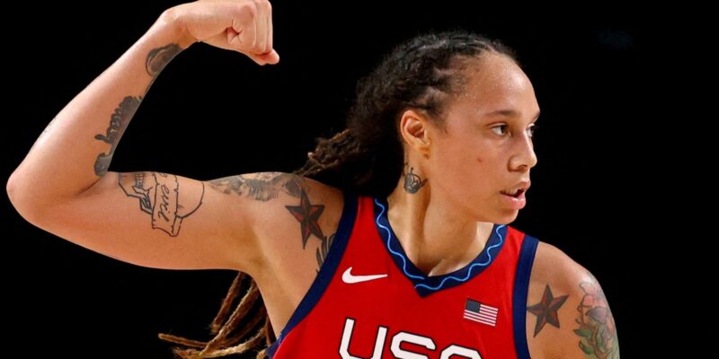Brittney Griner é solta após troca de prisioneiros entre Rússia e EUA