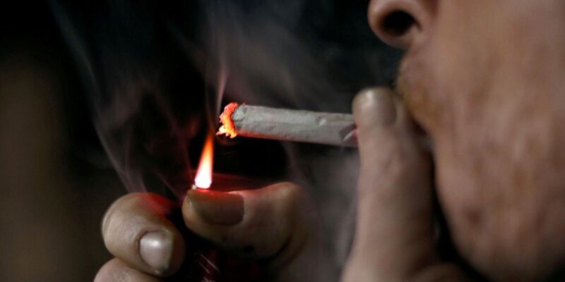 Campanha da OMS alerta sobre malefícios do tabaco ao meio ambiente