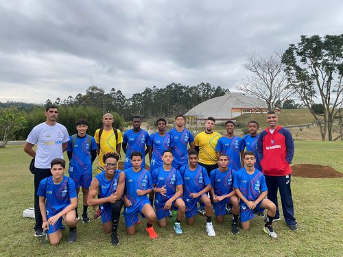 Meninos do Superação no Handebol competem em São Paulo