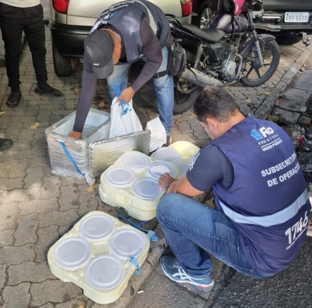 Seop e Subprefeitura da Zona Sul apreendem 130 quentinhas vendidas ilegalmente em Ipanema e Copacabana – Prefeitura da Cidade do Rio de Janeiro