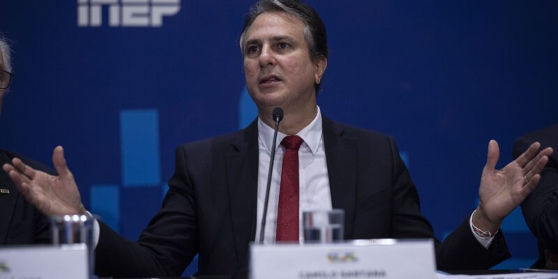 MEC diz 56,4% dos alunos do 2º ano não estão alfabetizados