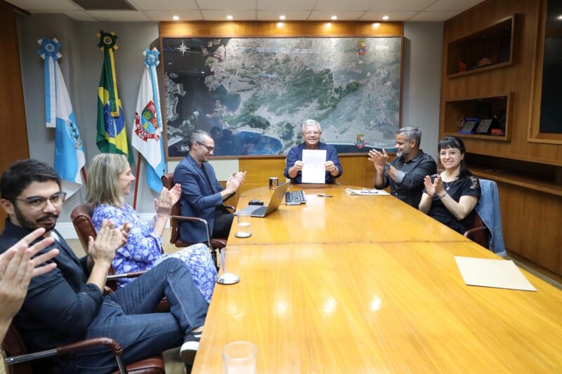Prefeito de Niterói assina ordem de início da elaboração do Sistema de Gestão da Mobilidade (MobNit) – Prefeitura Municipal de Niterói