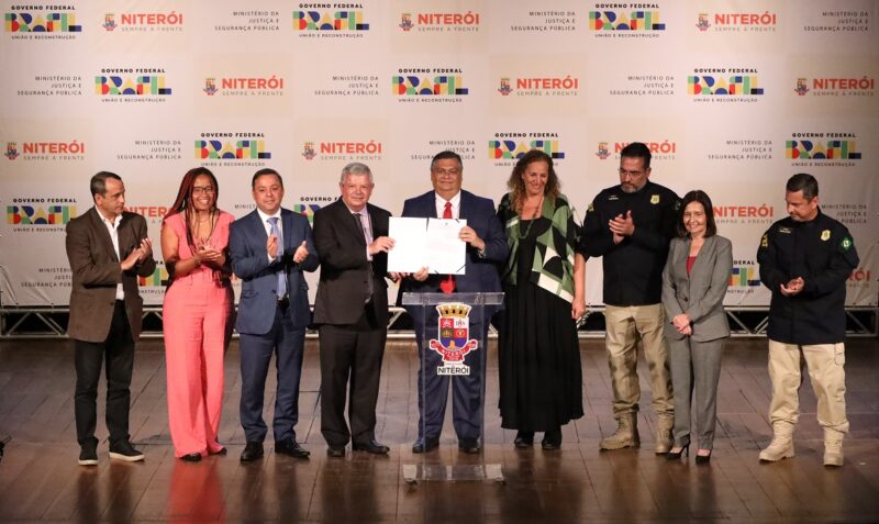 Prefeito de Niterói recebe ministro da Justiça para assinatura de convênios – Prefeitura Municipal de Niterói