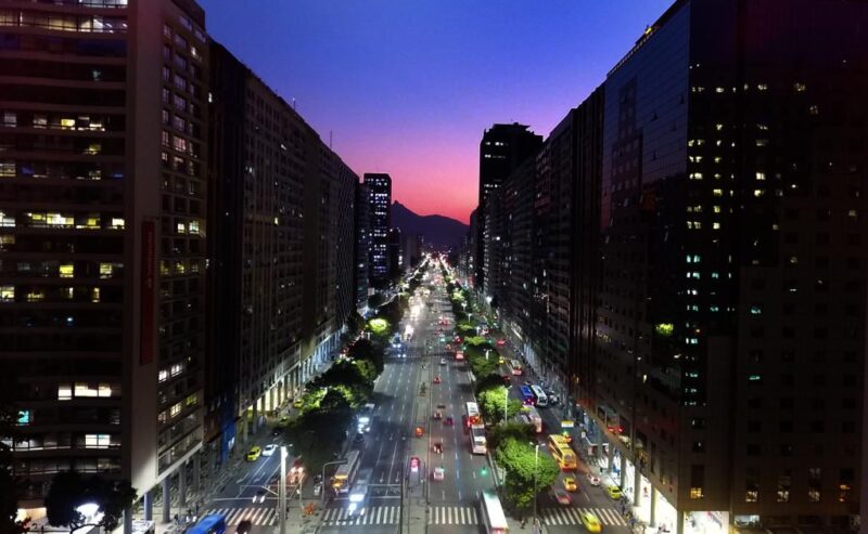 Luz Maravilha: programa de modernização da iluminação bate a meta de 450 mil luzes de LED instaladas na cidade – Prefeitura da Cidade do Rio de Janeiro