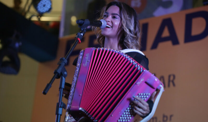 Arraiá da Cidade do Samba: Lucy Alves, Forroçacana e Falamansa fazem a festa neste fim de semana – Prefeitura da Cidade do Rio de Janeiro