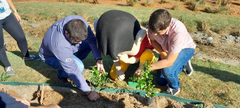 Plantio com a comunidade marca fim da primeira etapa do projeto de Naturalização da Lagoa Rodrigo de Freitas – Prefeitura da Cidade do Rio de Janeiro