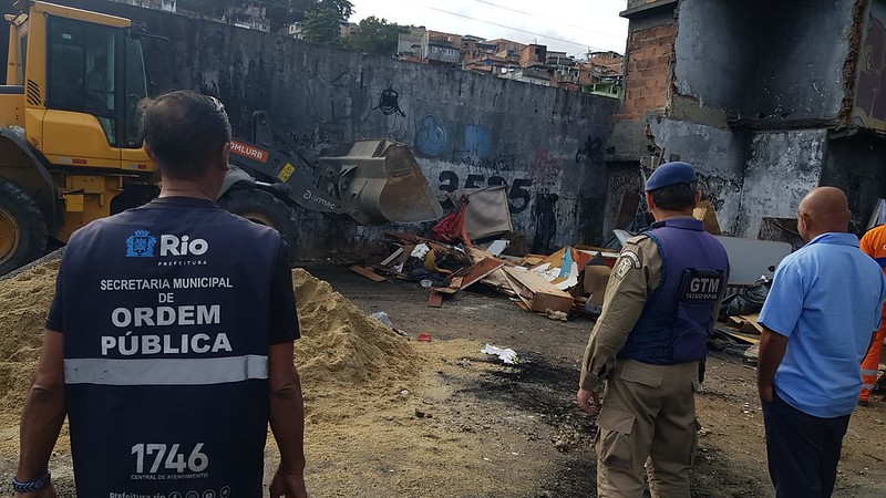 Prefeitura demole cinco construções ilegais, erguidas de forma precária, no Maracanã – Prefeitura da Cidade do Rio de Janeiro