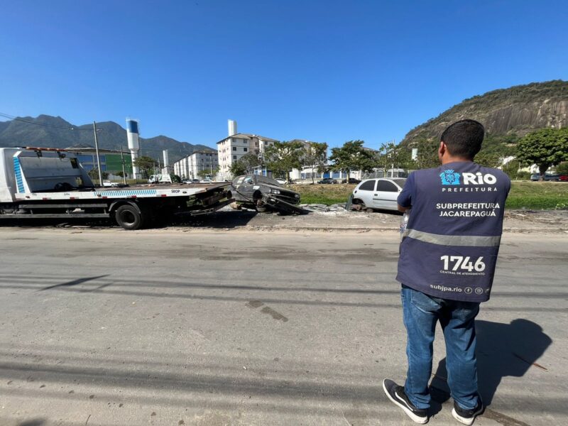 Subprefeitura de Jacarepaguá faz operação de ordenamento público na Gardênia Azul – Prefeitura da Cidade do Rio de Janeiro