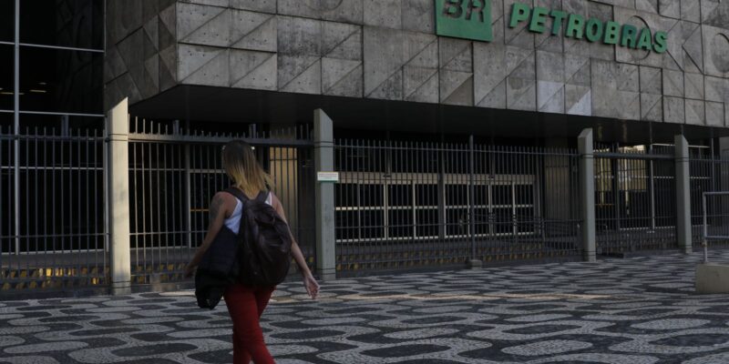 Petrobras anuncia transferência de tecnologia para fornecedores