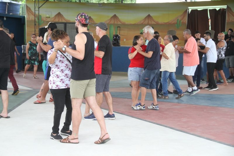 Dança de salão atrai público para o Centro de Tradições Nordestinas