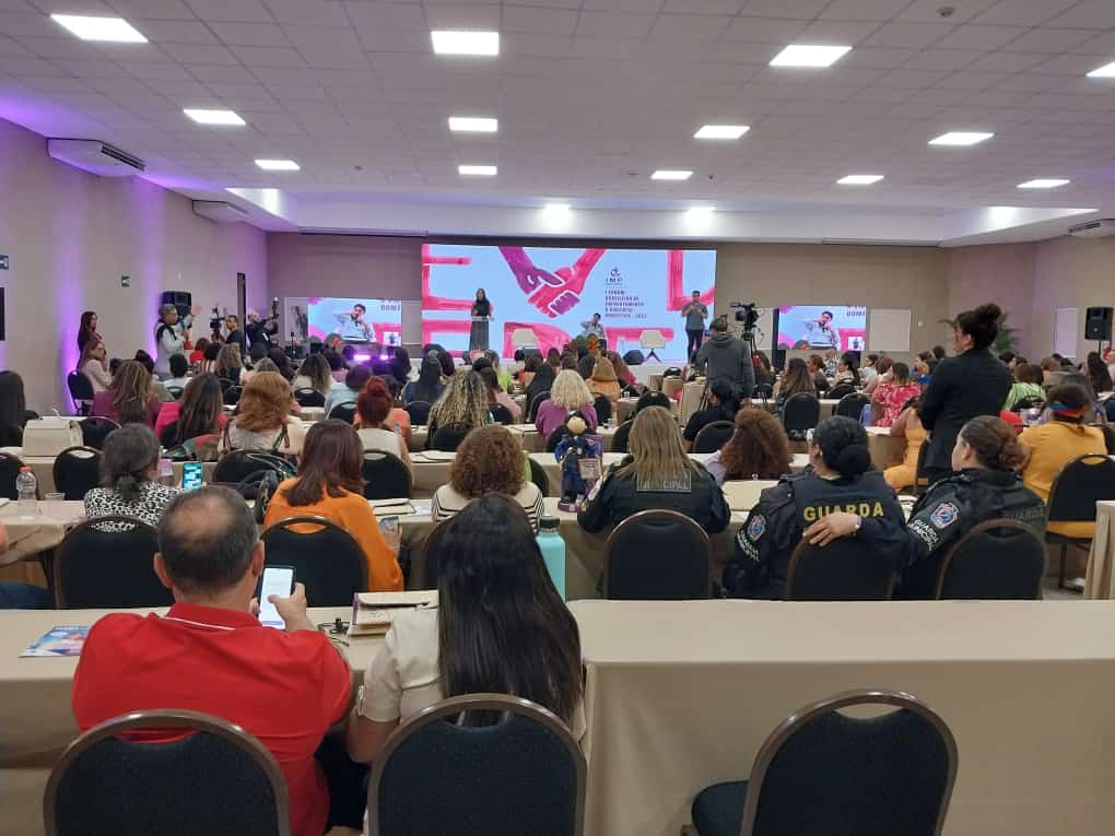 São Gonçalo marca presença em fórum de enfrentamento à violência contra mulher