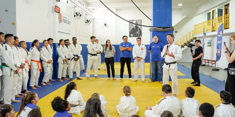 Projeto que revelou judoca Rafaela Silva lança unidade em São Paulo