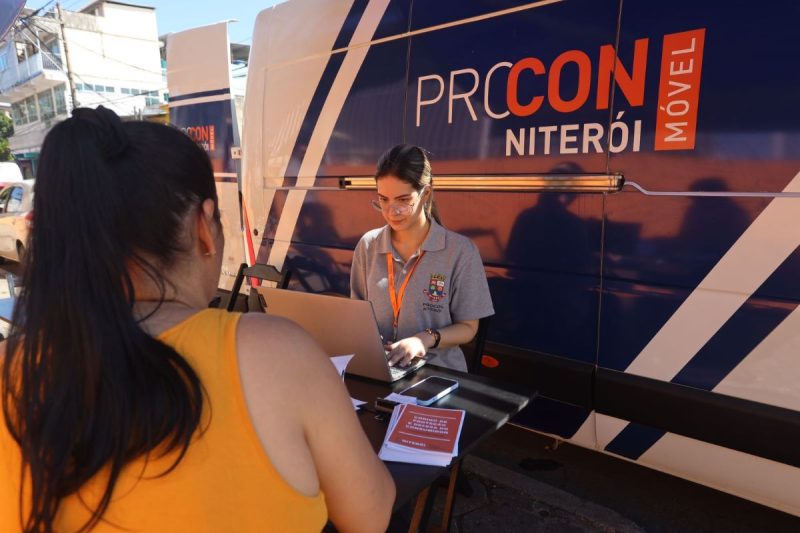 Largo da Batalha recebe Procon Itinerante, da Prefeitura de Niterói – Prefeitura Municipal de Niterói
