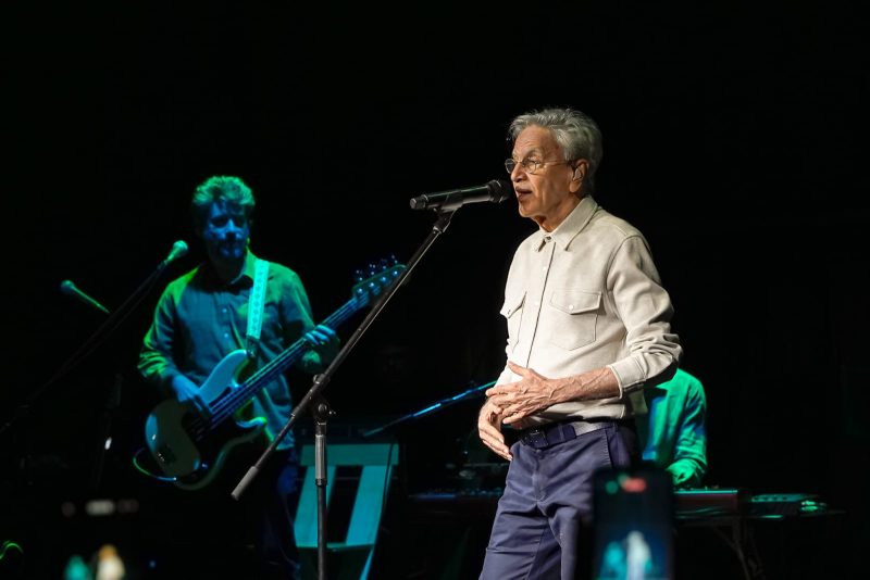 Show de Caetano inaugura Areninha Cultural Terra, em Guadalupe: ‘Nasci aqui’ – Prefeitura da Cidade do Rio de Janeiro