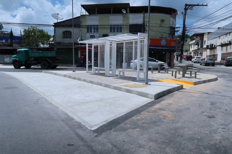 Trânsito mais seguro para motoristas e pedestres no Colubandê