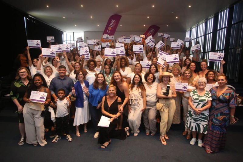 Mulher Líder e Sororidade Conecta, programas de empreendedorismo da Codim, entregam diplomas a mais de cem alunas
