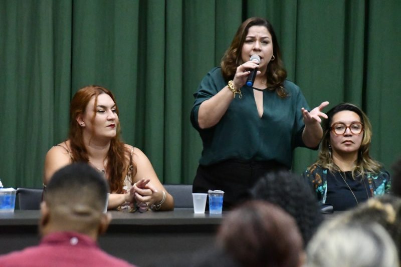 Prefeitura lança Plantão Mulher Comunidade, que levará acesso a serviços públicos e informações para mulheres de Niterói 