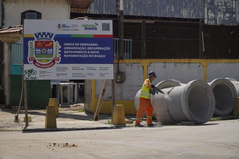 Bairros inteiros recebem obras de drenagem em São Gonçalo