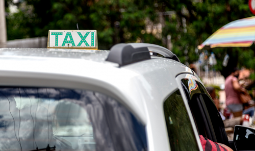 Semtran prorroga prazo para recadastramento de taxistas