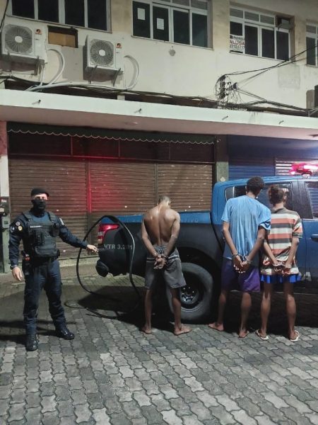Guarda Municipal de São Gonçalo prende trio que furtava cabos no Centro