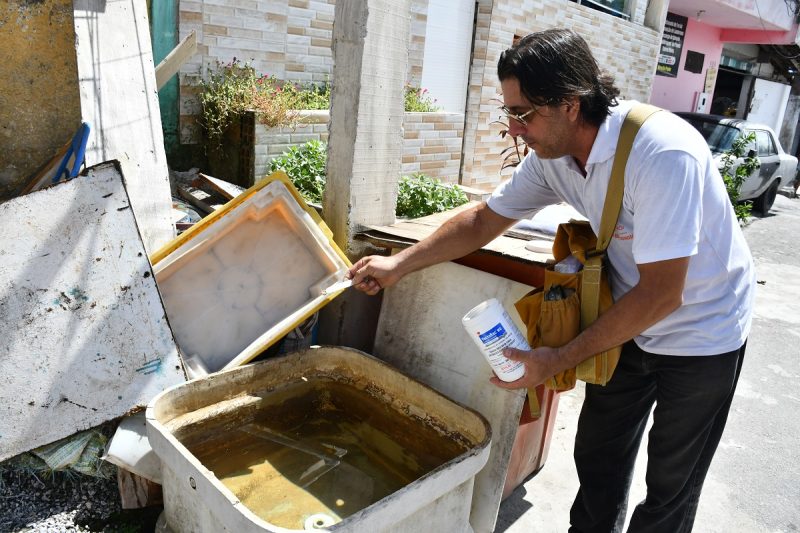 Prefeitura realiza mutirão contra Aedes aegypti no Morro do Cavalão – Prefeitura Municipal de Niterói