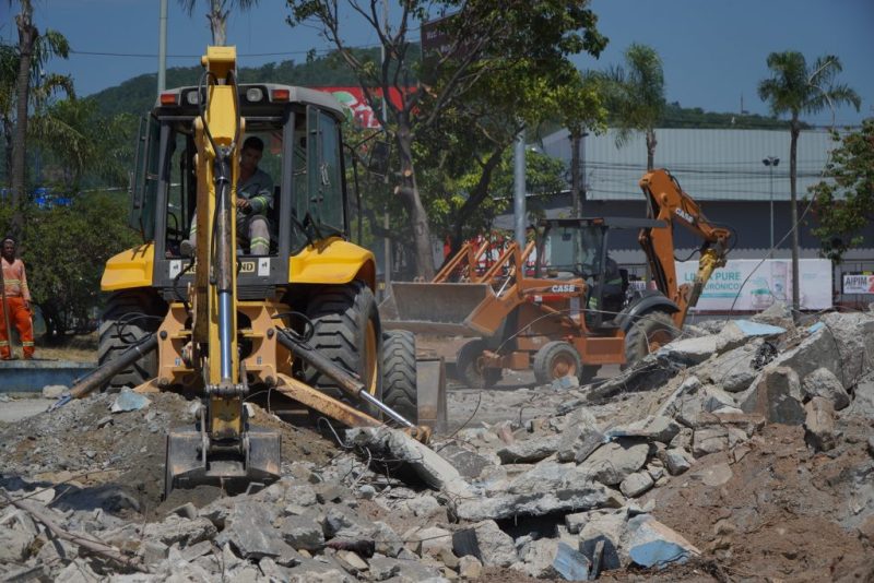 Obras de revitalização avançam na Praça do Colubandê