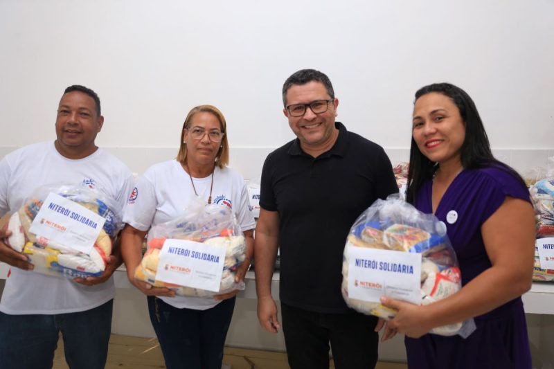 Instituições credenciadas pelo Programa Niterói Solidária recebem kits de alimentos para doação – Prefeitura Municipal de Niterói