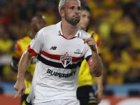 São Paulo derrota Barcelona pela Libertadores na estreia de Zubeldía