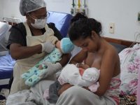 Maternidade de São Gonçalo estimula aleitamento materno