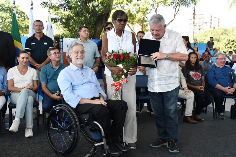 Prefeitura de Niterói entrega pista profissional de atletismo toda reformulada – Prefeitura Municipal de Niterói